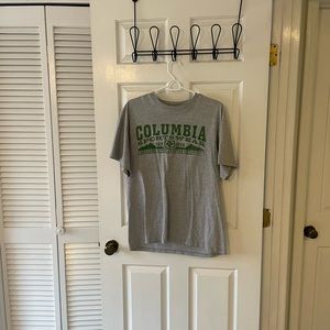 Columbia t shirt
